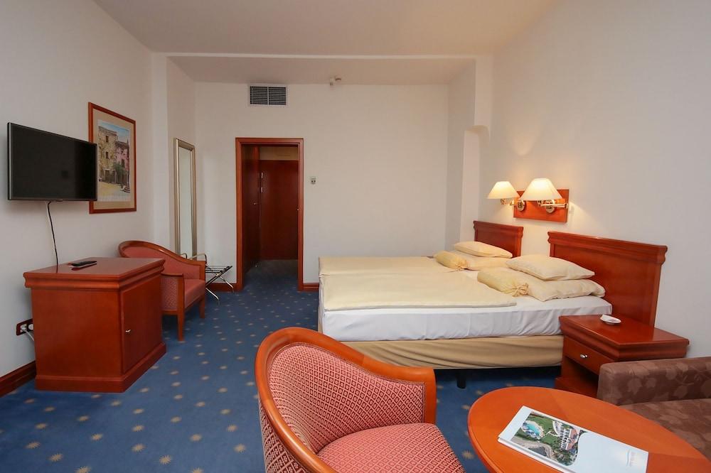 Hotel Villa Radin Vodice Exterior foto